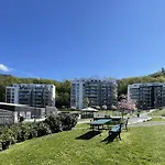Апартаменты 83m2-3 Sleeping Rooms-2 Balconies-direct Traffic To Airport And Tourist Places Берген