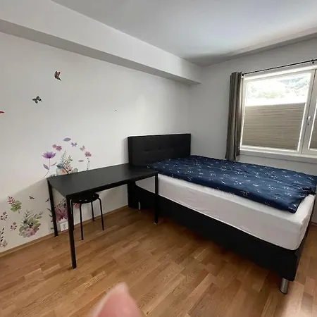 3 Sleeping For 82m2 Which Direct Traffic To Airport And Center Bergen