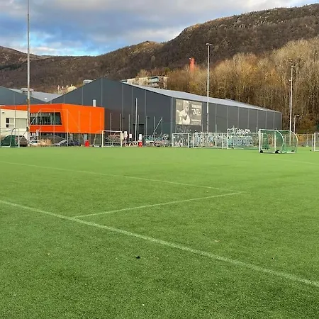 3 Sleeping For 82m2 Which Direct Traffic To Airport And Center * Bergen