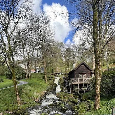 3 Sleeping For 82m2 Which Direct Traffic To Airport And Center Bergen