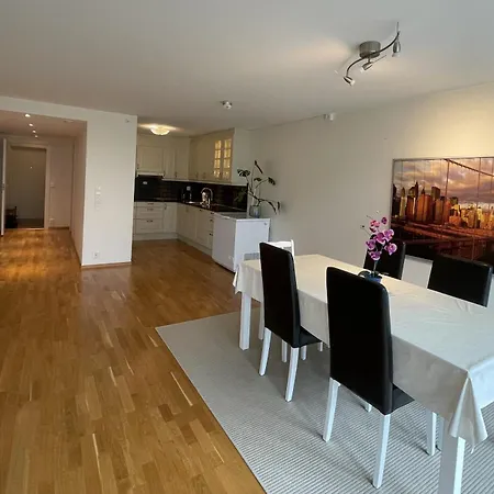 Apartamento 83m2-3 Sleeping Rooms-2 Balconies-direct Traffic To Airport And Tourist Places *