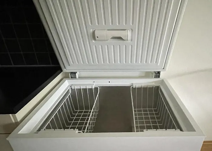 Appartement 83m2-3 Sleeping Rooms-2 Balconies-direct Traffic To Airport And Tourist Places