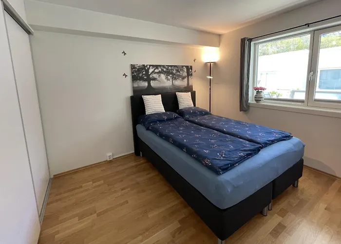 83m2-3 Sleeping Rooms-2 Balconies-direct Traffic To Airport And Tourist Places Apartment Bergen