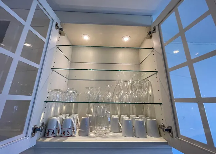 Appartement 83m2-3 Sleeping Rooms-2 Balconies-direct Traffic To Airport And Tourist Places Bergen