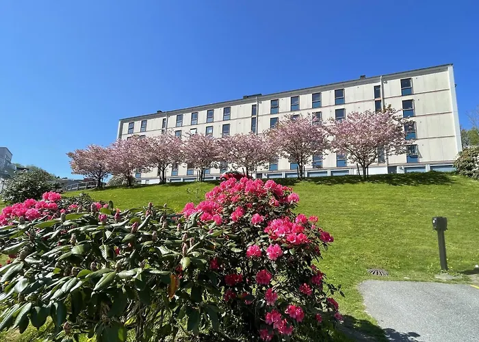 83m2-3 Sleeping Rooms-2 Balconies-direct Traffic To Airport And Tourist Places Appartement