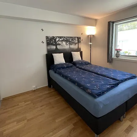 83m2-3 Sleeping Rooms-2 Balconies-direct Traffic To Airport And Tourist Places Apartment Bergen