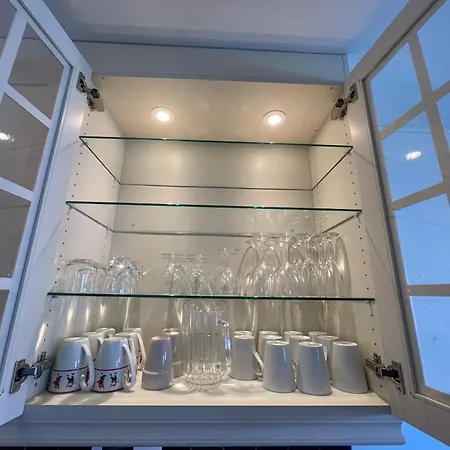 Apartamento 83m2-3 Sleeping Rooms-2 Balconies-direct Traffic To Airport And Tourist Places Bergen