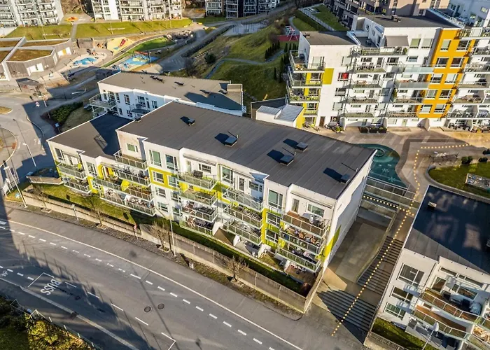 83m2-3 Sleeping Rooms-2 Balconies-direct Traffic To Airport And Tourist Places Apartamento *